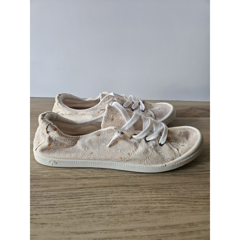 Women's Daisy Embroidered Canvas Slip On Sneakers Cream Floral Frayed Scrunch